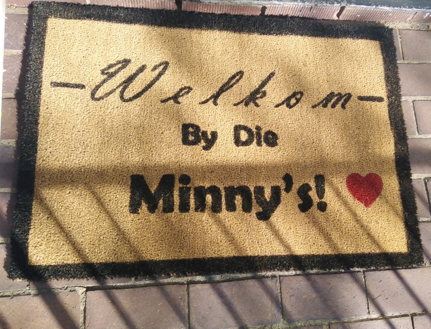 DOOR-MAT